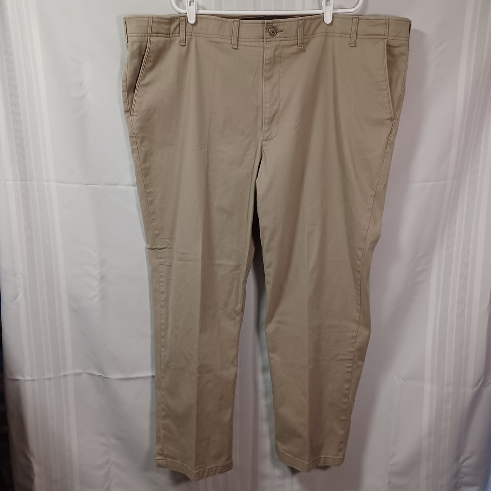 Lee Pants Mens 52x32 Khaki Extreme Comfort MVP Straight Fit Performance Series